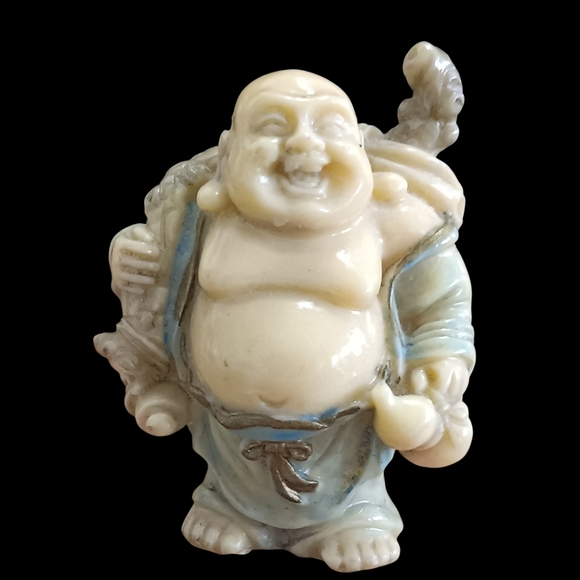 Set of 6 Vintage "Laughing Buddha" Figurines in Cream (Faux Ivory) and Blue - Picture 8 of 13